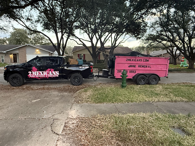 2Mexicans branded truck and trailer